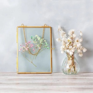 Miroir rectangulaire en verre avec cadre en laiton, décoration suspendue, cadre photo vertical fait main - Product Image 1