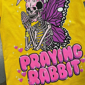 T-shirt jaune à manches courtes pour homme, col rond, motif lapin, squelette et papillon, style décontracté, en coton jersey, coupe classique - Product Image 4