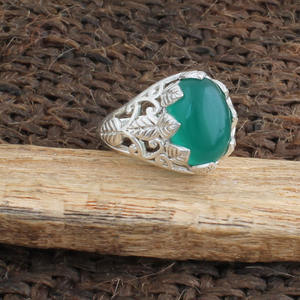 Bague Fleur en Argent Sterling Faite à la Main avec Onyx Vert Naturel, Pierre Précieuse Sculptée, Bague Classique et Élégante pour Fête, Motif Botanique - Product Image 2