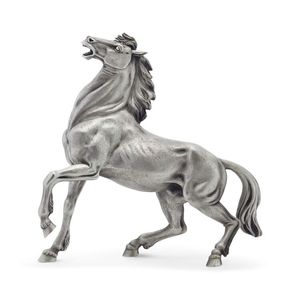 Figurine de cheval en aluminium coulé artisanal, sculpture métallique d'un chevalier majestueux en pleine levée, pour une décoration intérieure haut de gamme. - Product Image 3