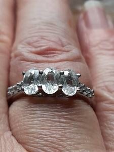 Anillo de Plata de Ley con Cuarzo Óptico, Joyería Artesanal con Piedras Preciosas, Diseño Elegante para Mujer, Venta al Por Mayor para Exportación - Product Image 3