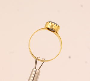Anillo de Amatista Natural para Mujer, Plata de Ley 925, Chapado en Oro de 18k, Gema Facetada, Venta al por Mayor para Fiestas, Anillo con Biseles Dentados - Product Image 4
