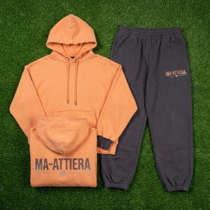 Conjunto de Sudadera con Capucha Naranja Personalizada y Pantalones Anchos Negros de Felpa de Algodón, Estilo Casual Urbano, Venta al Por Mayor OEM - Product Image 5
