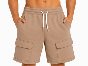 Shorts cargo en molleton pour homme, beiges, décontractés, avec poches utilitaires, taille élastique confortable, cordon de serrage, coupe décontractée - Product Image 1