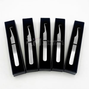 Pince à épiler pour extensions de cils RMI en acier inoxydable, pointe de 10 mm, 90 degrés, argentée, pointes lisses/dentelées, poignée diamant - Product Image 2