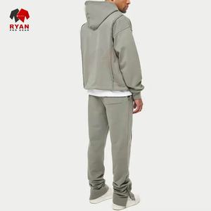 Chándal personalizado para hombre Ryan Pro Gear, transpirable, de color sólido, tallas grandes, con impresión o bordado de logotipo personalizado, venta al por mayor. - Product Image 1