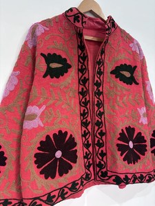 Chaqueta Suzani Unisex Bordada a Mano de Manga Larga, Fabricante de Chaquetas de Algodón Bordadas Suzani Hechas a Mano en India, Abrigo para Mujer - Product Image 5