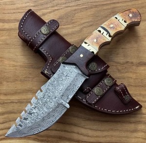 Couteau de chasse et de camping artisanal Viking en acier Damas de qualité industrielle, manche en corne, 10 pouces, pointe tombante, OEM - Product Image 4