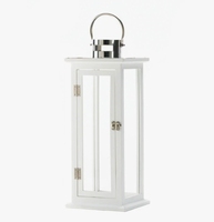 Lanterne à bougie en bois blanc vintage avec poignée en métal poli, lampe hurricane décorative de style côtier pour la décoration intérieure