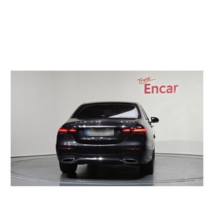 Mercedes-Benz Clase E E350 4MATIC AMG Line 2023, 59,709 km, Automático, Emisión Euro V, Volante a la Izquierda, Asientos de Cuero, Cámara Trasera - Product Image 4