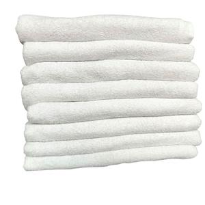 Serviette de bain en coton tissé doux et absorbant 28x56 pouces 600 GM pour la maison et l'hôtel, séchage rapide, lavable en machine - Product Image 1