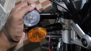 Juego de Intermitentes LED Negros Originales de Primera Calidad, Delanteros y Traseros, para Super Meteor 650 Shotgun 650, Disponibles para la Venta - Product Image 5