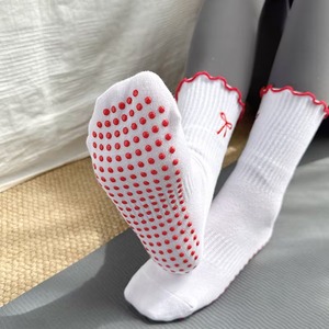 Chaussettes antidérapantes personnalisées JZVINA avec logo brodé, bordure festonnée jacquard, sans couture, pour Pilates, yoga, barre et gym - Product Image 6