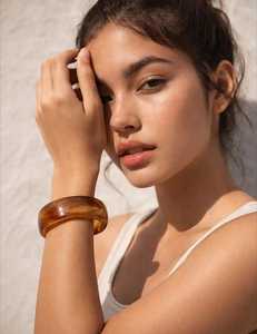 Brazalete de Resina MN Exports con Patrón Marrón Marmoleado, Joyería de Moda Unisex, Estilo Acrílico Lucite, Regalo Islámico - Product Image 5