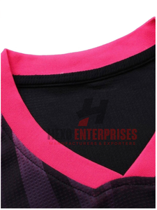 Maillot de football unisexe personnalisé 2026 respirant et anti-humidité avec short à séchage rapide et logo imprimé numériquement sur le devant, grandes tailles - Product Image 4