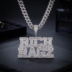 Pendentif Lettre Personnalisé Sertie de Pierres, Collier Baguette, Breloque Micro-Incrustée de Moissanite, Bijou Hip Hop pour Femme - Product Image 2