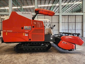 DC108X 108HP Multi-Crop Rice <b>Corn</b> Wheat Combine <b>Harvester</b> Heavy-Duty Gear Drive Diesel Engine High-Productivity Farming Machine - Product Image 6