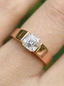 Bague signet en or jaune 14 carats avec diamant taille Asscher de 1,01 carat de clarté VS1, cultivé en laboratoire, tendance, cadeau de promesse de mariage pour les amoureux - Product Image 1