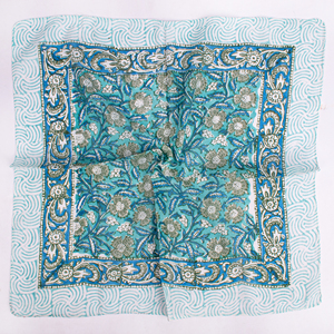 ผ้าพันคอพิมพ์ลายผ้าฝ้ายขายส่ง คุณภาพสูง ระบายอากาศได้ดี เป็นมิตรกับสิ่งแวดล้อม ผูกด้านหลัง ลายดอกไม้ แฟชั่นสำหรับทุกเพศ - Product Image 4