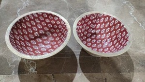 Bol en bois de manguier avec autocollant, qualité constante et finition professionnelle, idéal pour les marchés culinaires et de décoration modernes - Product Image 6