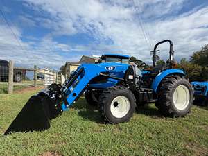 Tracteur agricole haut de gamme offrant d'excellentes performances sur le terrain, une hydraulique robuste et des composants durables - Product Image 3