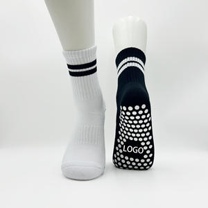 Wholesale Custom Crew Thick Sports Non-slip Athletic Soccer <b>Grip</b> <b>Socks</b> for Men Custom Logo Material for Your Brand - Product Image 4