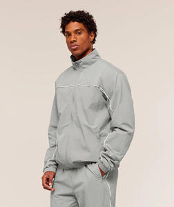 Proveedor de Conjuntos Cortavientos de Alto Rendimiento, Chaqueta y Pantalones Deportivos Transpirables para Exteriores, Fabricación OEM ODM - Product Image 4