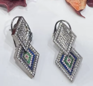 Pendientes con estilo de piedra CZ de aspecto hermoso para mujeres y niñas para ropa de fiesta informal y étnica para mujeres y niñas - Product Image 2