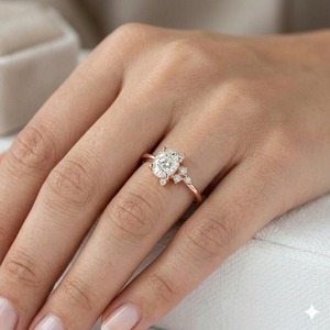Bague de fiançailles VS1 couleur E, taille ovale, en or jaune 10K, diamant CVD cultivé en laboratoire 2,06 carats, bague solitaire ovale avec sertissage est-ouest - Product Image 2