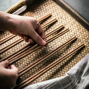 Palillos de Madera Hechos a Mano FAIZA CRAFT - Diseño Clásico Ecológico, Superficie Lisa, Forma y Tamaño Personalizados para Fiestas, Cenas y Regalos - Product Image 4