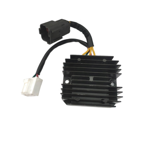 Nouveau régulateur en aluminium Taiwan GHC CH125 pour Piaggio A1 25A noir garantie de 12 mois - Product Image 1