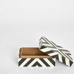 Attractive <b>Box</b> Decorative Storage Case For Jewelry Keepsakes Accessories <b>Gifts</b> And Modern Interior Decoration - Product Image 2