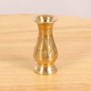 Juego de Jarrones de Flores de Mesa Hechos a Mano, los Más Vendidos, Porta Plantas Artificiales de Lujo, Maceta de Metal, Impresionante Jarrón Indio de Latón - Product Image 1