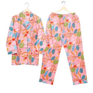 Pijama de algodón auténtico indio estampado a mano, talla grande, suave, conjunto de pijama a juego, cómodo, vibrante, con estampado floral, en varios colores. - Product Image 1