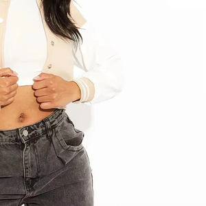 Veste de sport courte pour femme, respirante, à séchage rapide, avec logo personnalisable, service OEM, poches personnalisées, tissu en coton, couleur au choix - Product Image 4