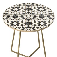 Nouvelle Arrivée Table d'Appoint/Café Moderne de Luxe en Fer Émaillé, Personnalisable pour Chambre à Coucher (Taille, Forme, Couleur)
