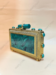 Pochette de soirée de luxe en malachite, en laiton doré, faite à la main, de créateur, pour mariage et mariée - Product Image 3