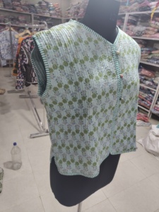 Gilet matelassé pour femme, col en V, sans manches, imprimé floral, veste en coton, printemps, fermeture boutonnée, longueur normale, CADEAU POUR ELLE - Product Image 2
