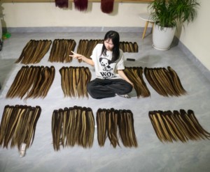 Extensiones de Cabello Humano Virgen Vietnamita Liso, Doble Trama, Doble Extracción a Máquina, Piano Highlight Genius, Marrón Oscuro y Rubio Miel - Product Image 1