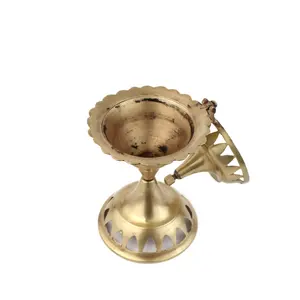 Elegant Scent Ceremony Bakhoor <b>Incense</b> <b>Burner</b> for Oud Chips Enhancing Interior Harmony and Aroma Flow - Product Image 5