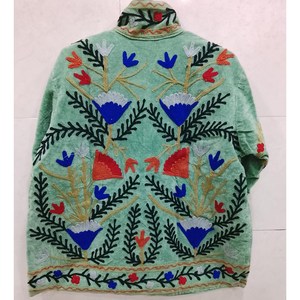 Chaqueta de Mujer Bordada en Cachemira de Algodón Premium, Color Verde Menta, con Hilo Floral, Estilo Étnico Informal - Product Image 2