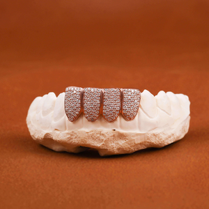 Grillz Diamant Scintillant Personnalisé – Capuchons Dentaires Hip Hop Tendance avec Artisanat de Qualité Supérieure - Product Image 3