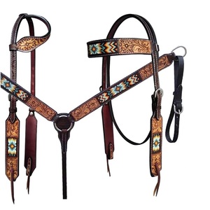 EquiElite Exports Juego de arreos de cuero repujado estilo occidental, color marrón oscuro con estampado de leopardo y costura de puntal, con cabezada, pechopetral y brida para caballo - Product Image 1