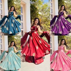 ชุดเดรสผ้าไหมสุดอินเทรนด์ชุดชาราราพร้อมลำดับลำดับและนักออกแบบ Dupatta-คอลเลกชันงานแต่งงานและงานรื่นเริง - Product Image 5