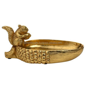 Plateau décoratif en laiton de qualité artisanale, fabriqué par des artisans modernes, finition antique, porte-bijoux, lot en gros, Uttar Pradesh - Product Image 2