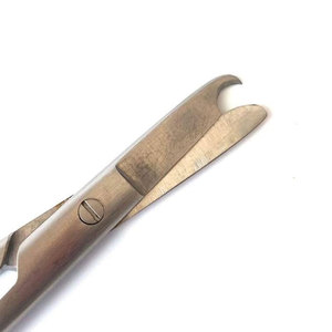 Tijeras de Sutura Profesionales de Acero Inoxidable, Instrumento Quirúrgico de Grado Médico para Hospitales, Clínicas y Centros Quirúrgicos - Product Image 1