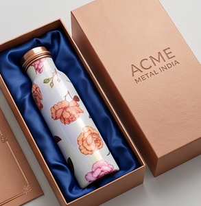 Elegante Botella de Cobre Puro con Estampado Floral y Encanto Artístico, Beneficios para el Bienestar, Diseño Minimalista Reutilizable para la Hidratación Diaria - Product Image 6