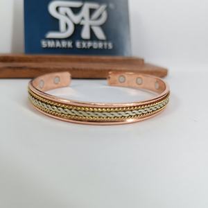 Pulsera Magnética de Cobre Tradicional Premium, Hecha a Mano, Ligera, Diseño de Brazalete, Patrón de Cadena de Dos Tonos, para Hombres y Mujeres - Product Image 3