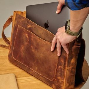 Latest Arrival Genuine Leather Laptop <b>Bags</b> With Handles Eco Friendly Sustainable High Quality Leather Handbags For Business Use - Product Image 4