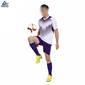 Kit de football blanc et violet de qualité supérieure - Maillot et short de football légers sublimés sur mesure pour les clubs sportifs - Product Image 4